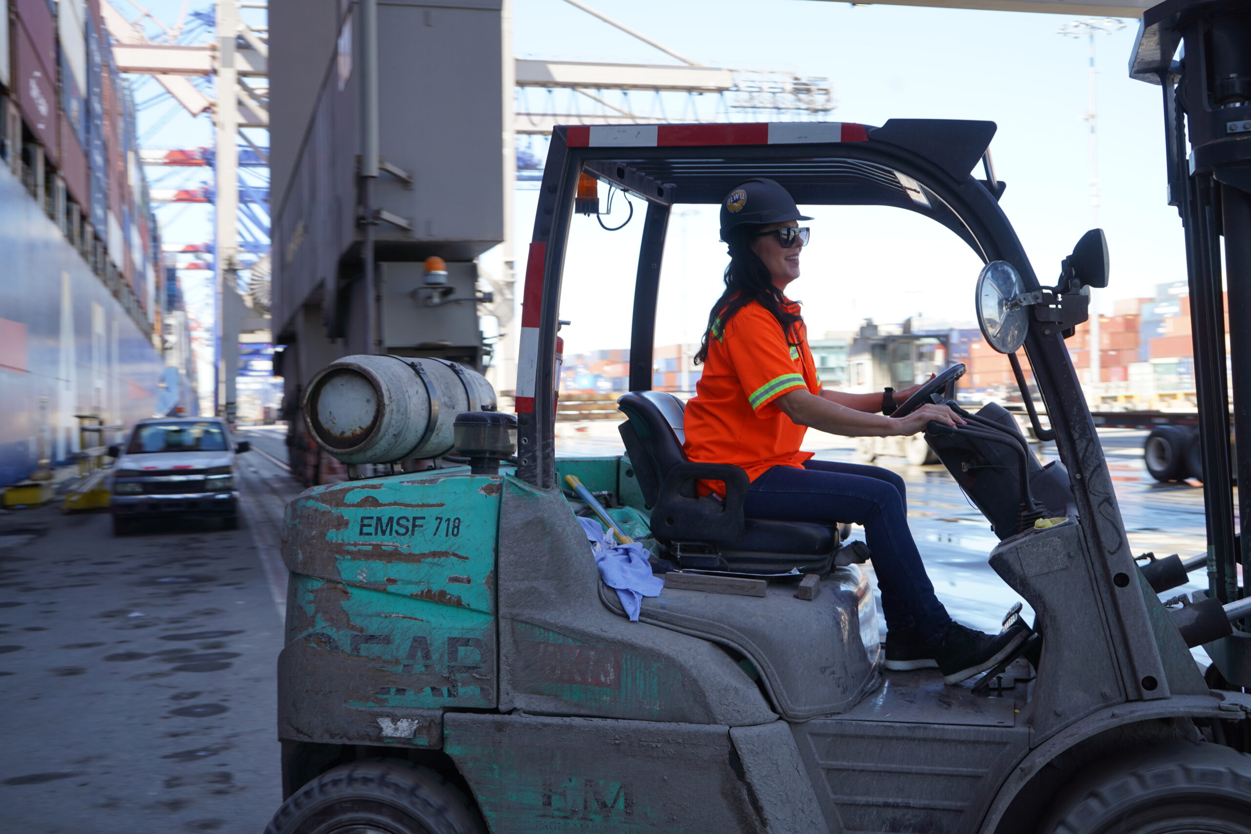 Port of LA attempts to balance supply chain influx, employment